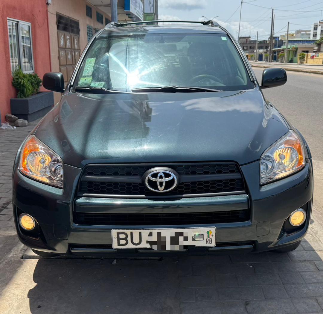 Toyota RAV4 2011