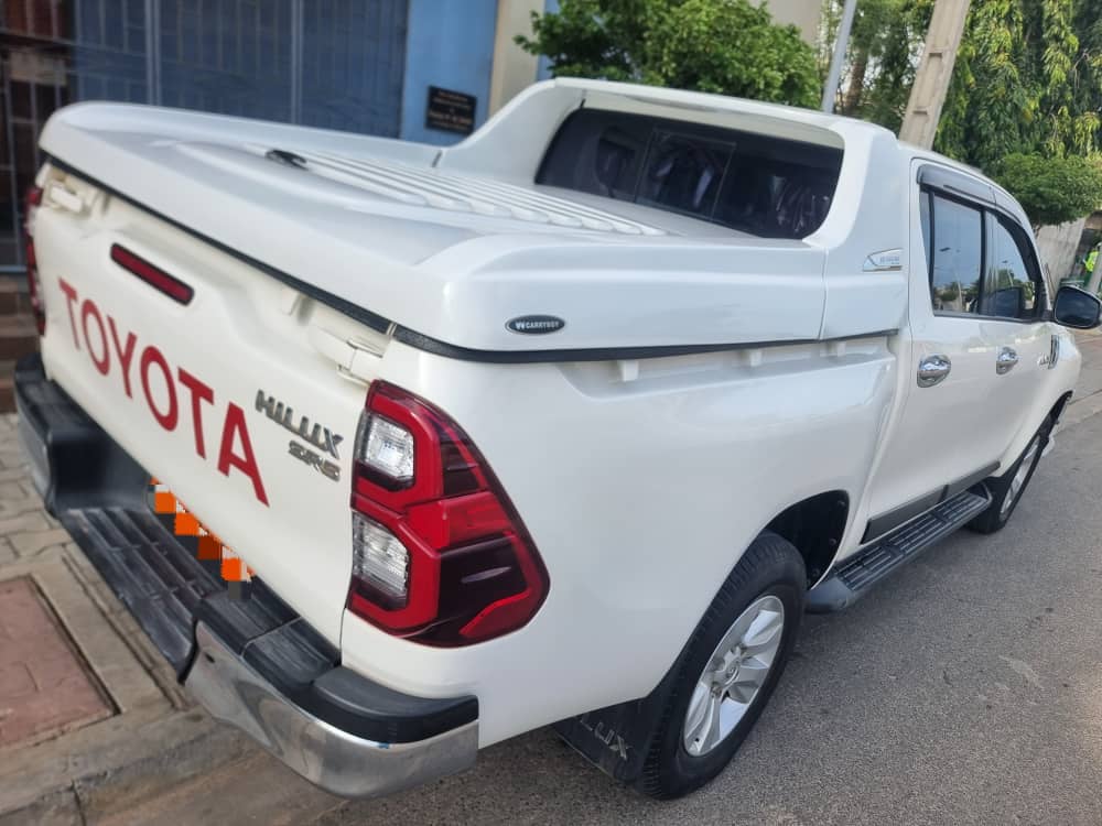 Toyota Hilux 2016