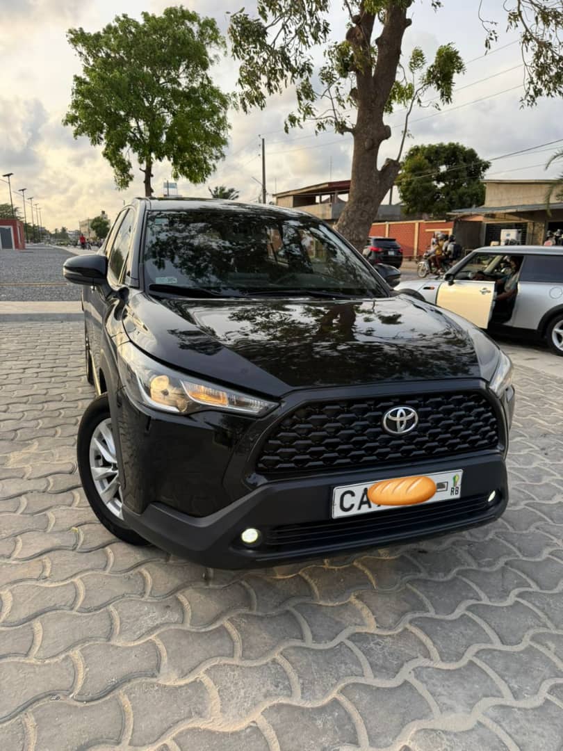 Toyota CROSS